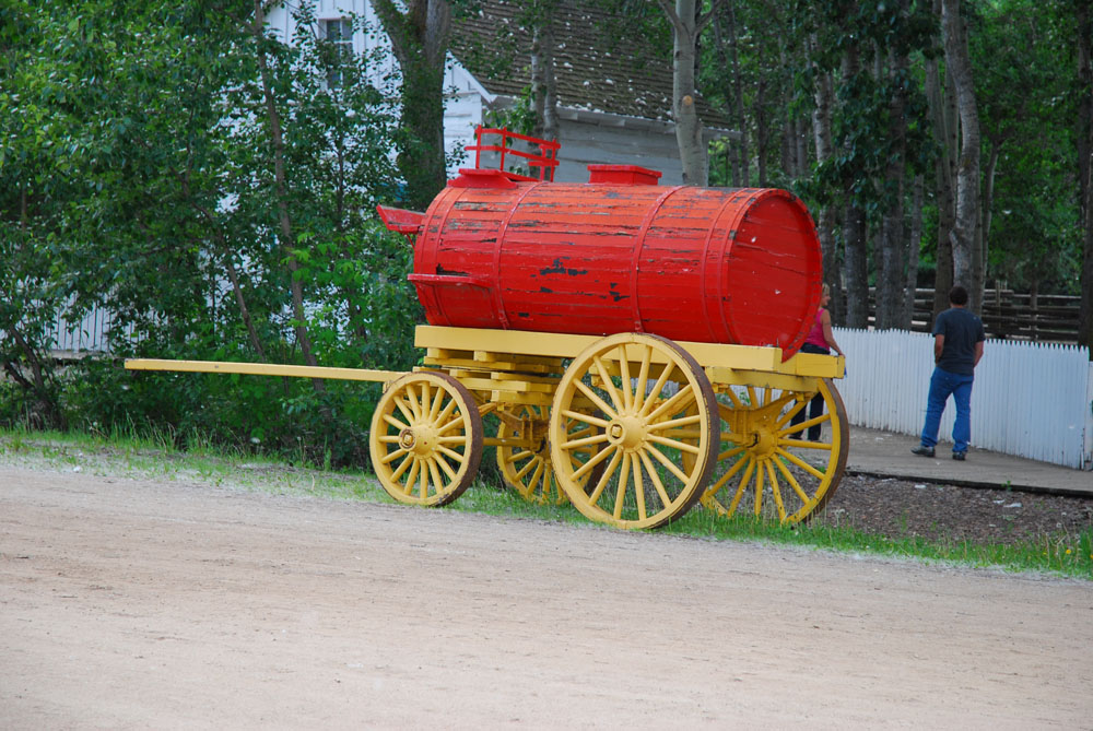 Бочка пива. Fort Edmonton Park. Edmonton, 2012