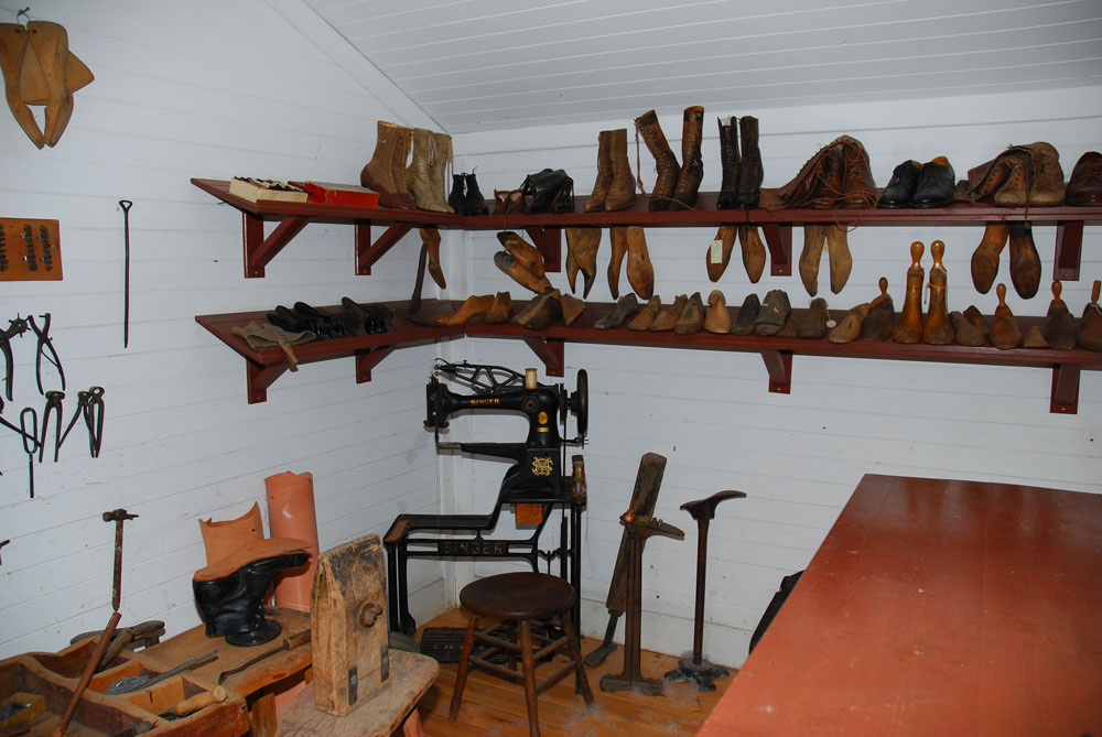 Домик сапожника. Fort Edmonton Park. Edmonton, 2012