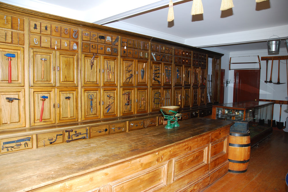 Магазин домашней утвари. Fort Edmonton Park. Edmonton, 2012