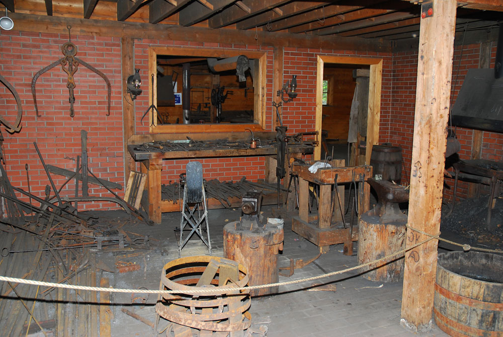 Маленькая кузница. Fort Edmonton Park. Edmonton, 2012