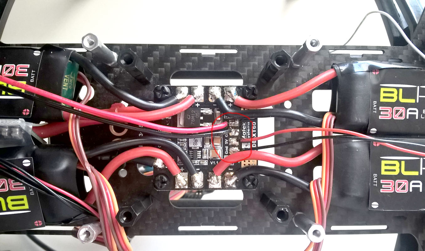 Запитка FPV от платы-распределителя питания со встроенным стабилизатором напряжения